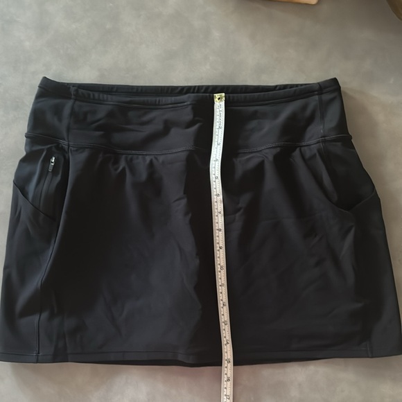 Athleta skort - Picture 2 of 4